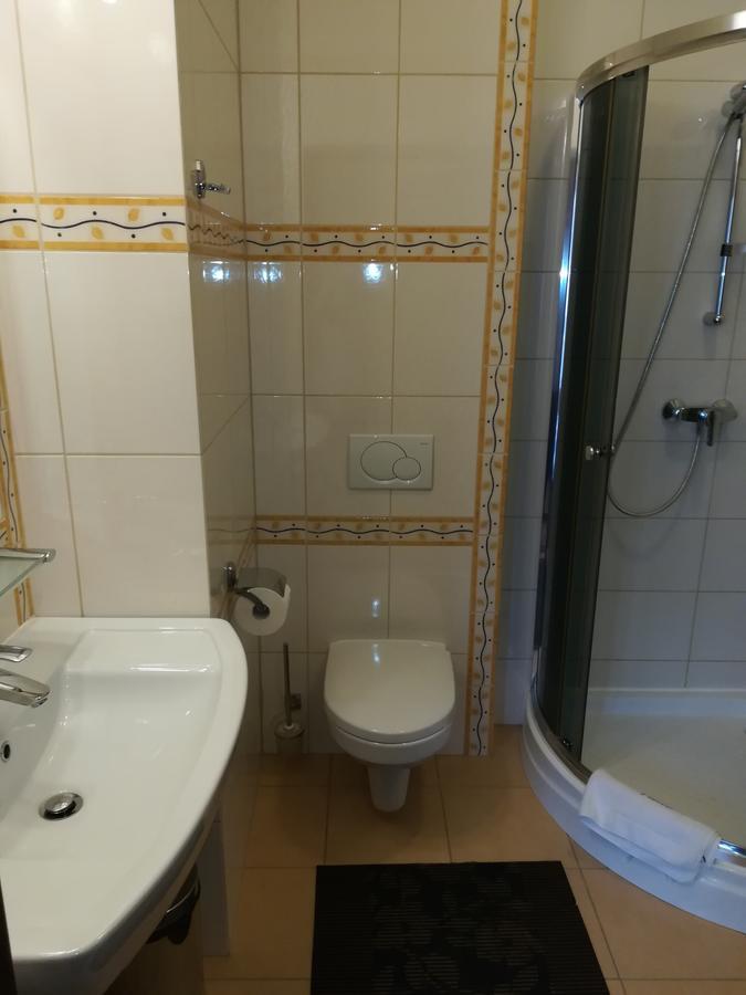 Victoria Cechini Hotell Krynica Zdroj Eksteriør bilde