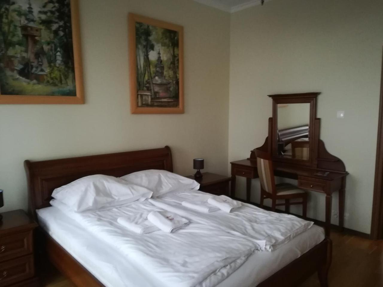 Victoria Cechini Hotell Krynica Zdroj Eksteriør bilde