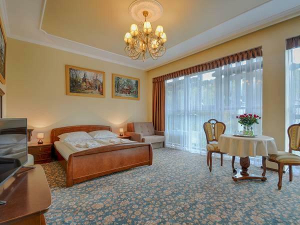 Victoria Cechini Hotell Krynica Zdroj Eksteriør bilde