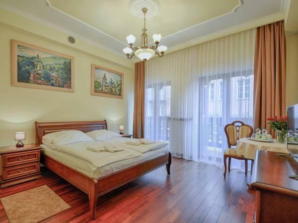Victoria Cechini Hotell Krynica Zdroj Eksteriør bilde